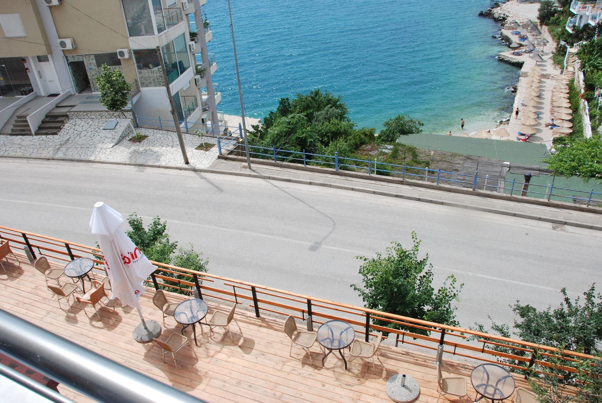 Hotel Edola Саранда Екстер'єр фото