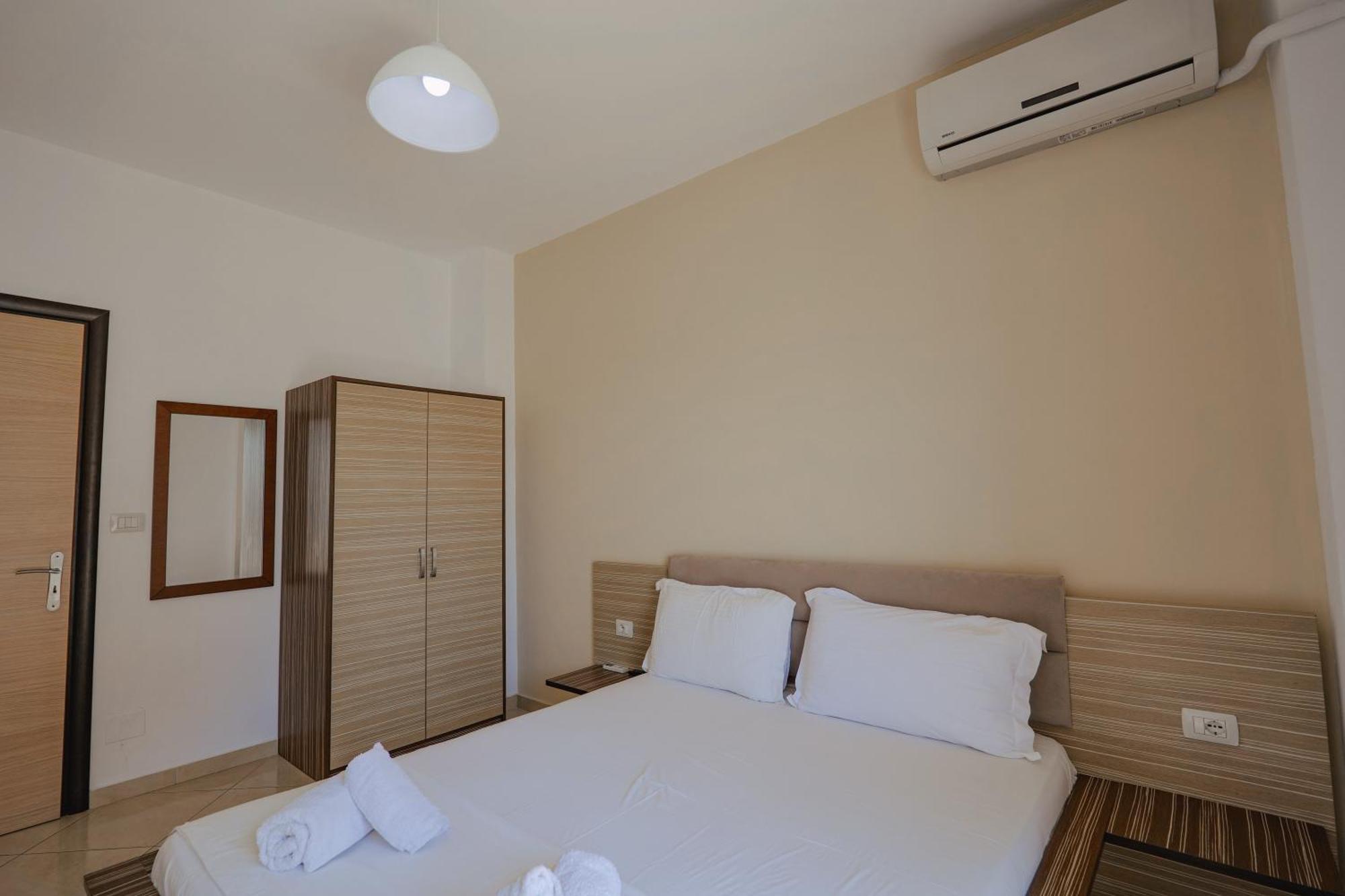 Hotel Edola Саранда Екстер'єр фото
