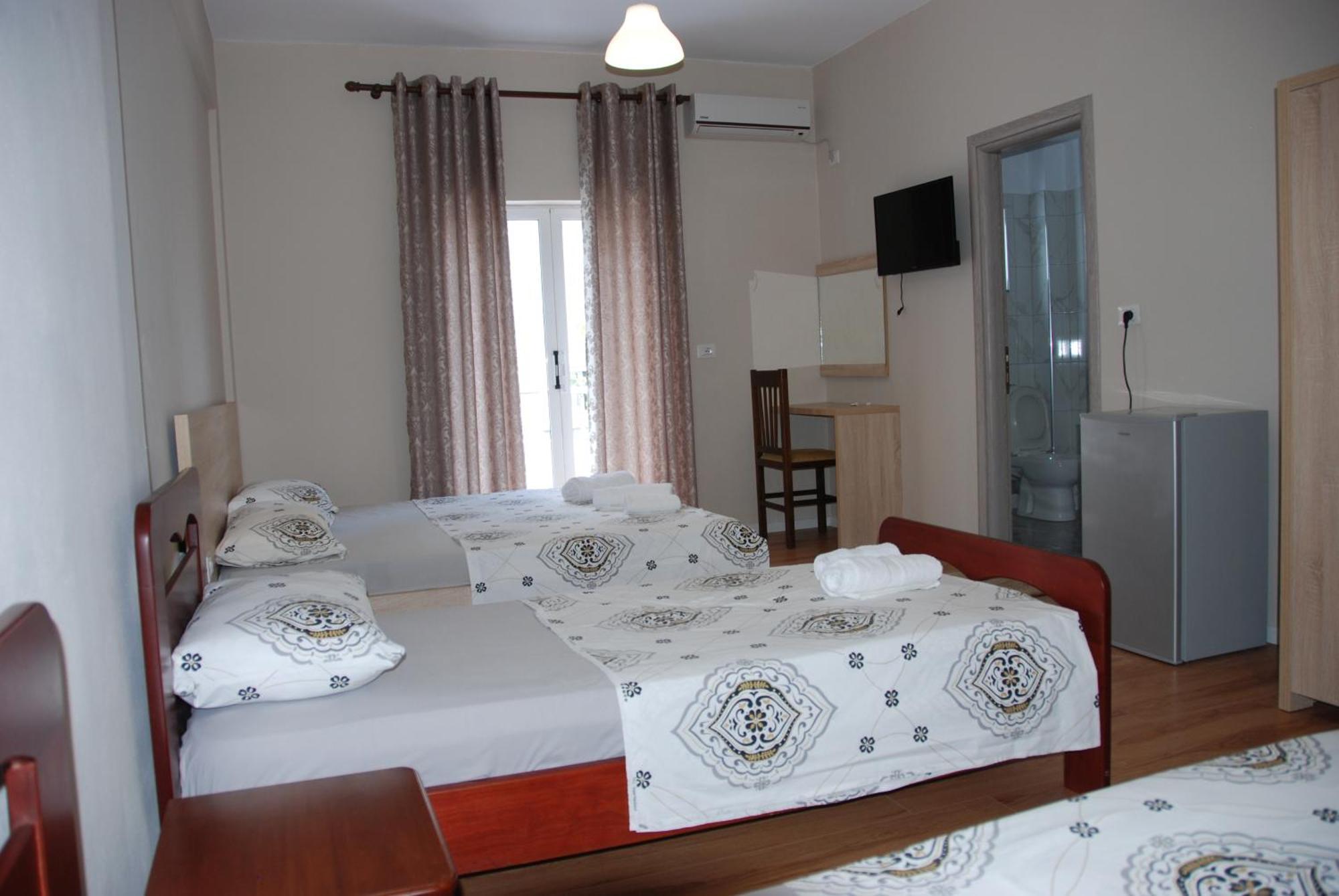 Hotel Edola Саранда Екстер'єр фото