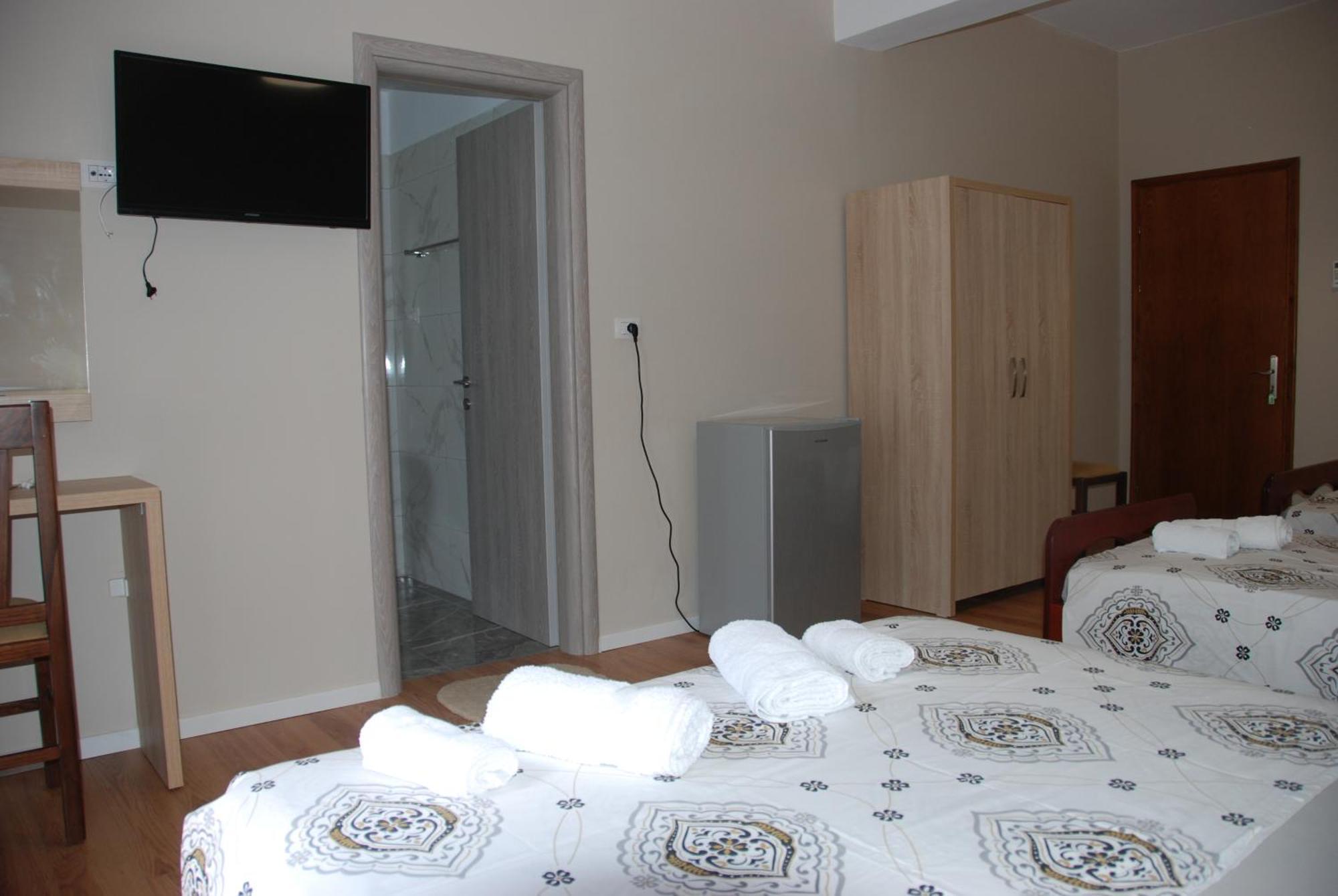 Hotel Edola Саранда Екстер'єр фото
